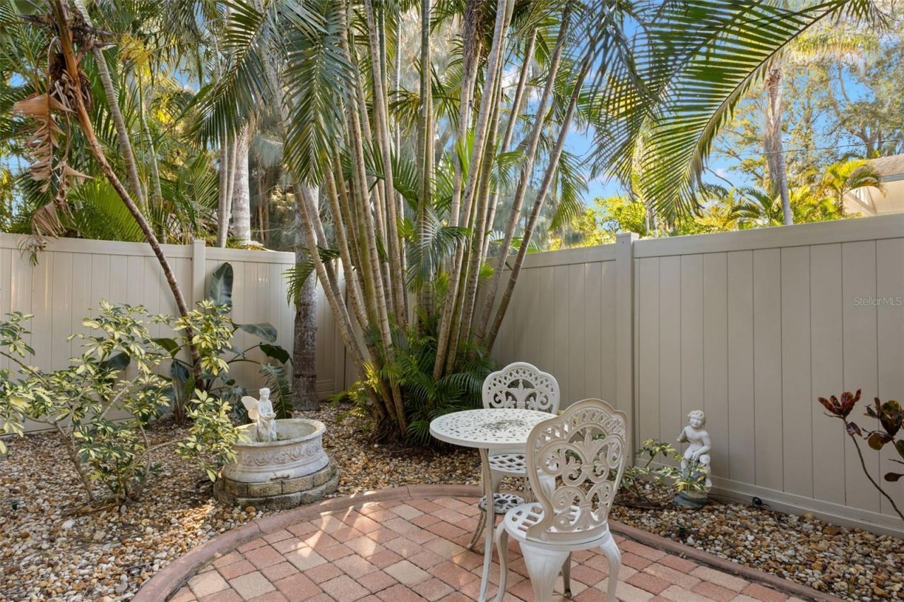 349 Kentucky Avenue, Crystal Beach, FL 34681 Photo