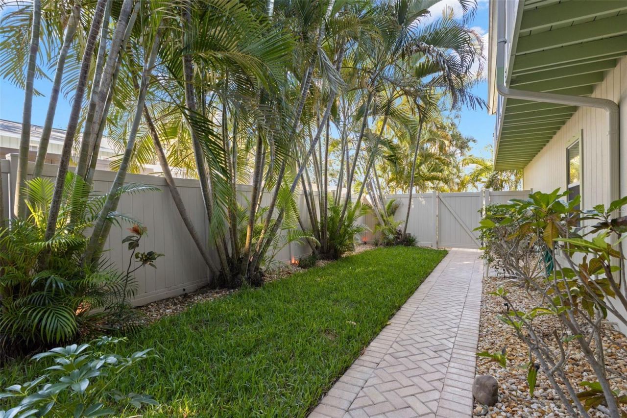 349 Kentucky Avenue, Crystal Beach, FL 34681 Photo