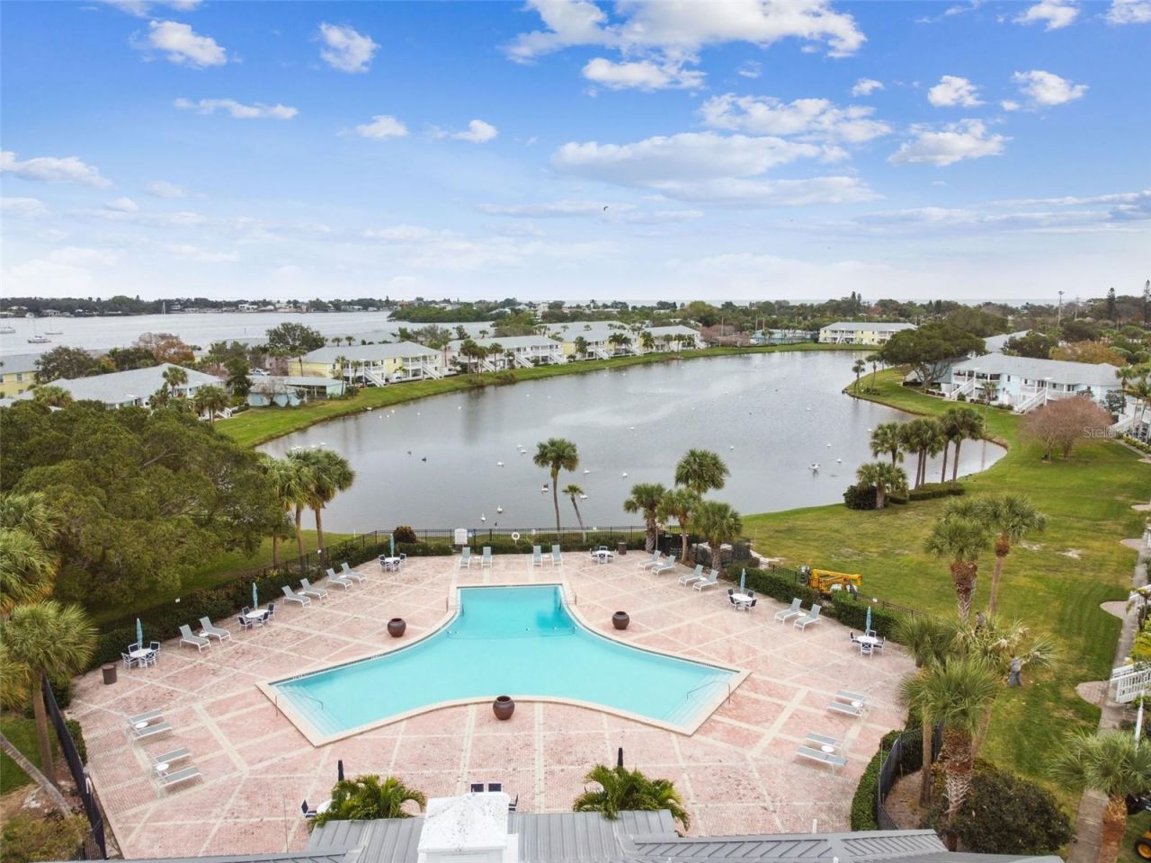 113 Seahorse Drive Se, Unit A, Saint Petersburg, FL 33705 Photo