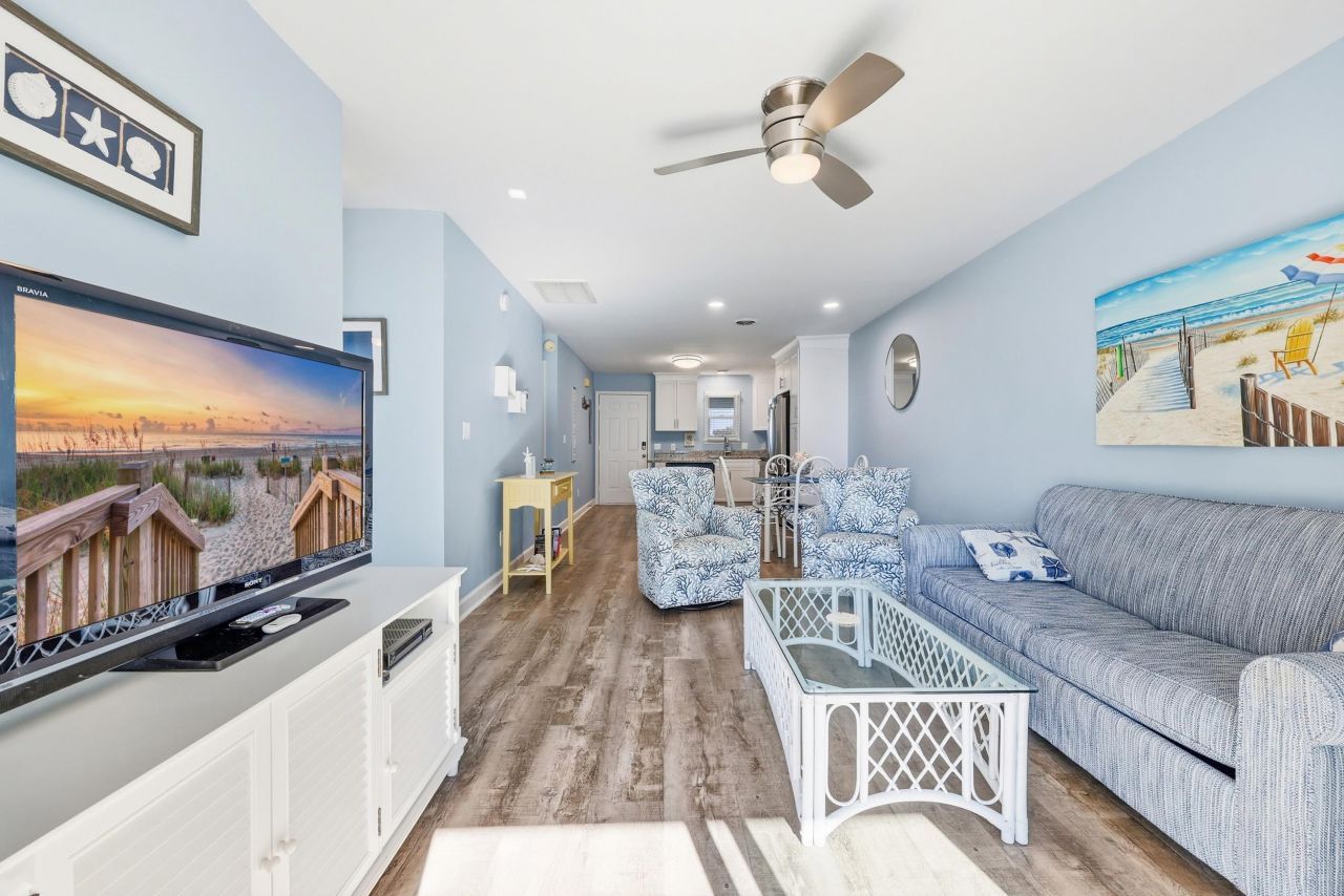 2001 Spring St. Photo 11