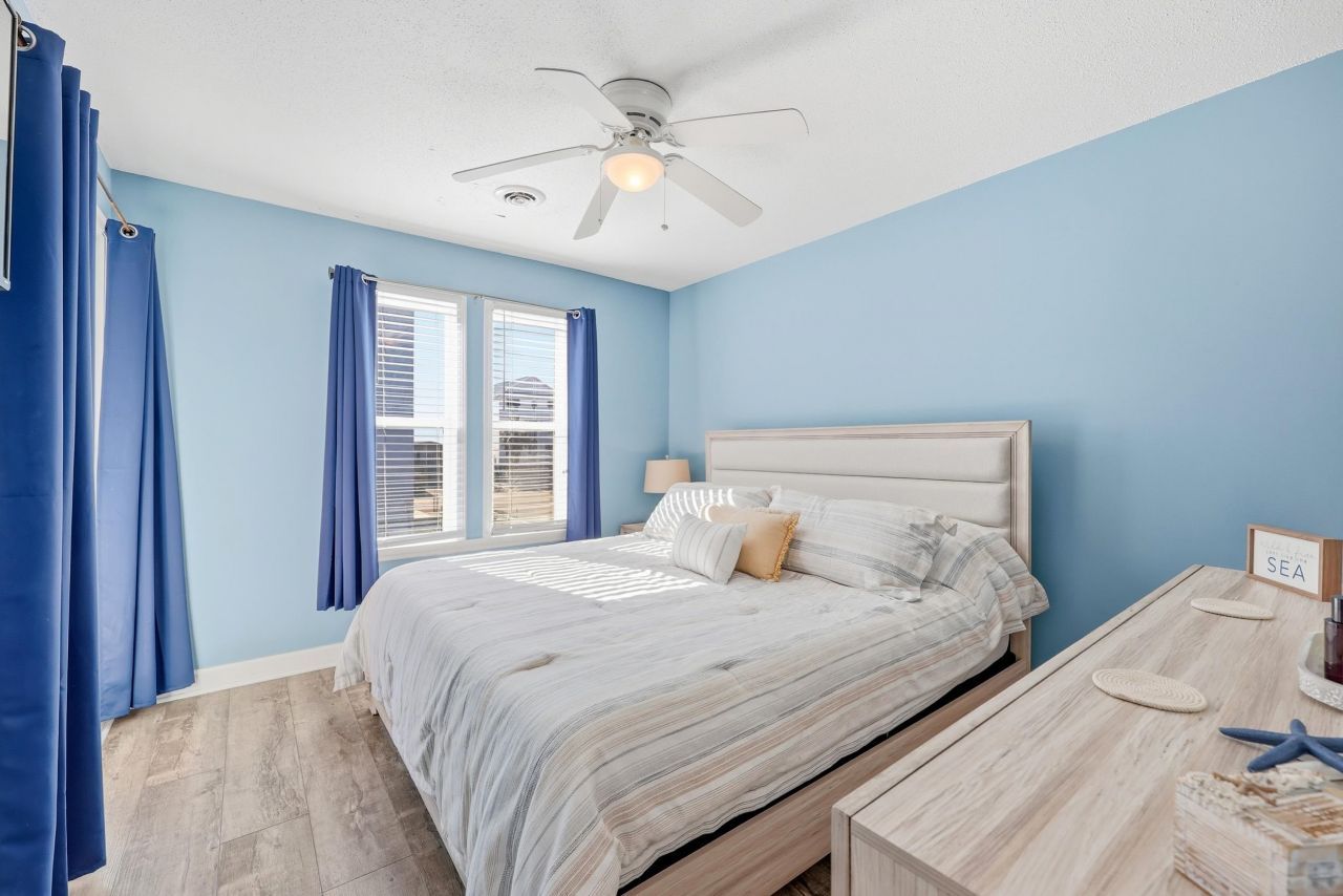 2001 Spring St. Photo 12