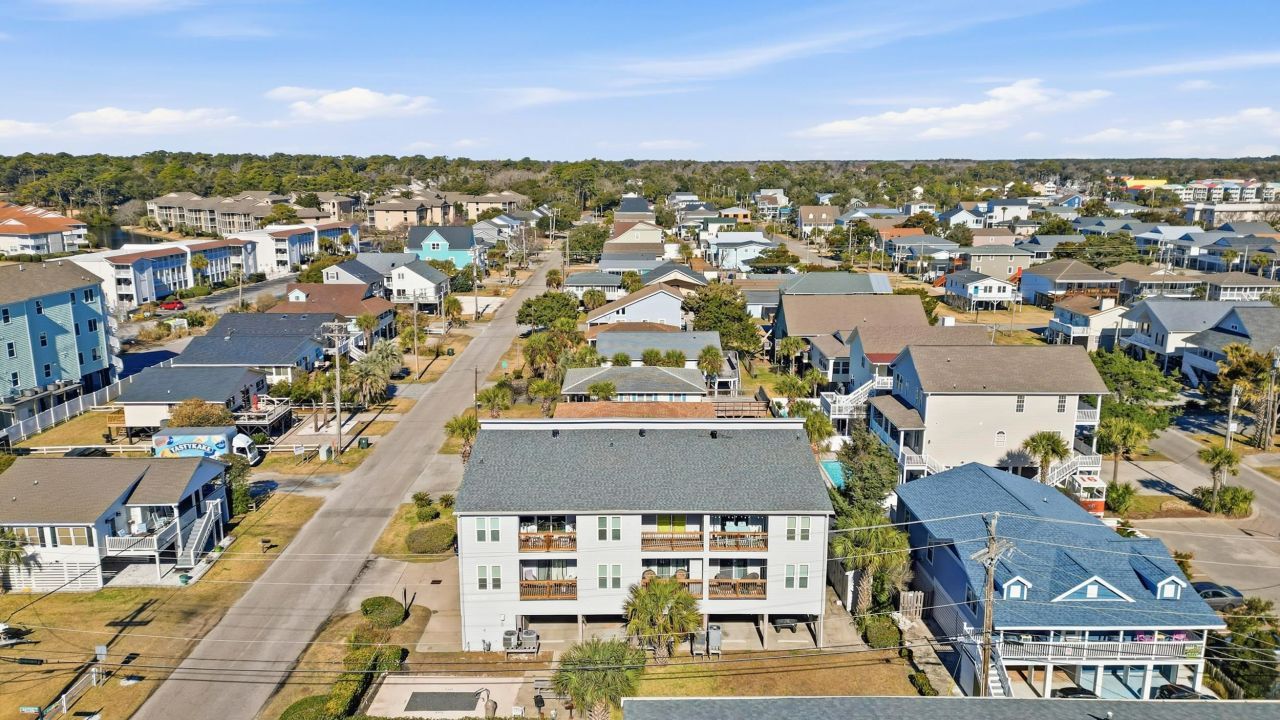 2001 Spring St. Photo 23