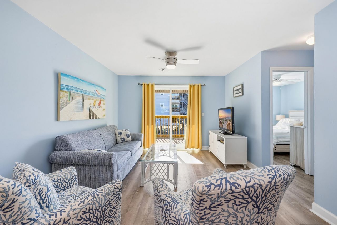 2001 Spring St. Photo 8