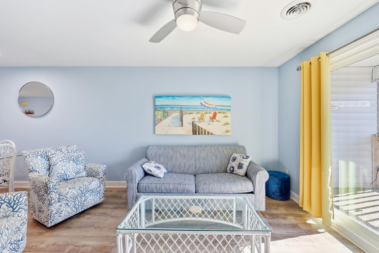 2001 Spring St. Photo 9