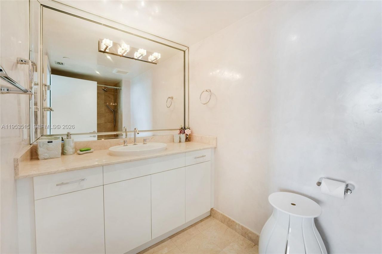 3201 NE 183rd St, Unit 2607, Aventura, FL 33160 Photo