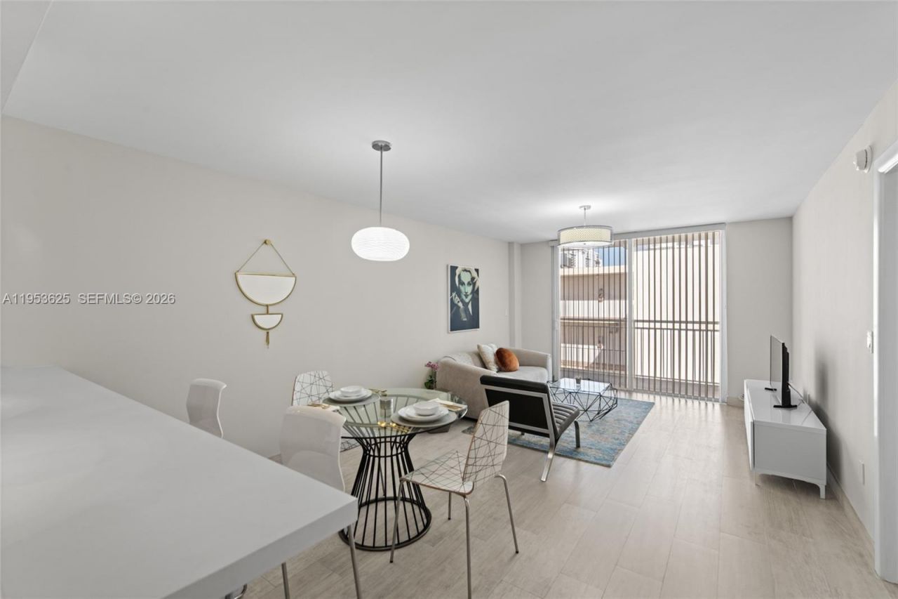 1665 Bay Rd, Unit 518, Miami Beach, FL 33139 Photo