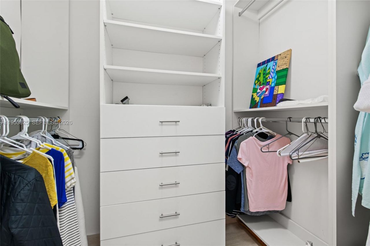 1665 Bay Rd, Unit 518, Miami Beach, FL 33139 Photo