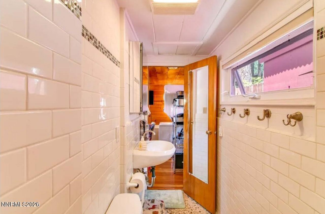 212 Lyons Avenue, Zephyr Cove, NV 89448 Photo