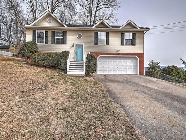 318 Webb Road, Piney Flats, TN 37686