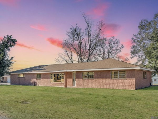 114 Four Point Drive, Raceland, LA 70394