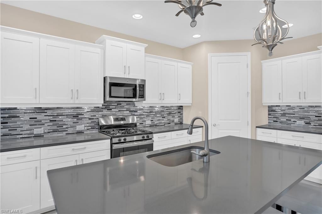 7530 Cypress Walk Dr, Fort Myers, FL 33966 Photo