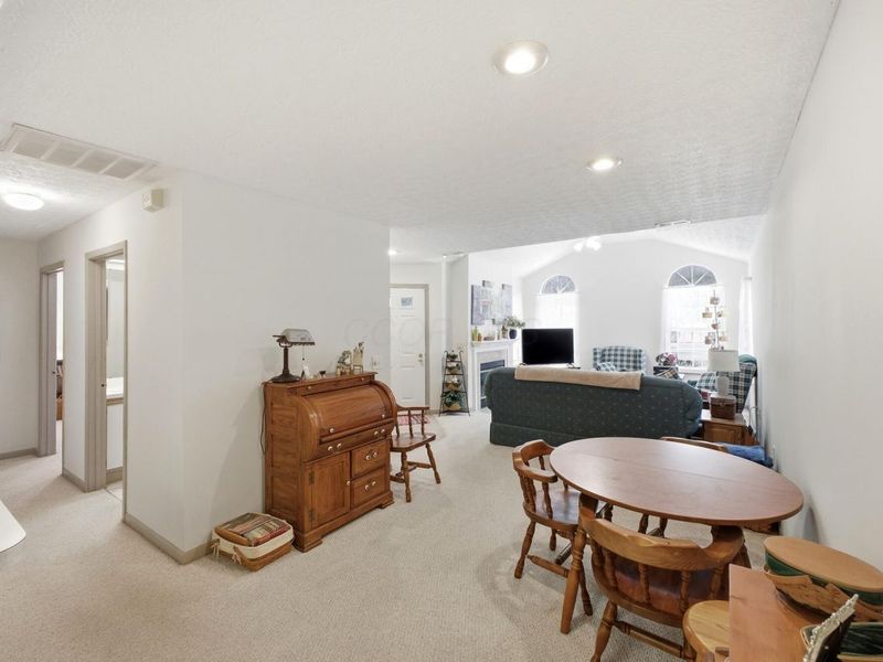 2487 Timbers Edge Lane , Columbus, OH 43235 Photo 13