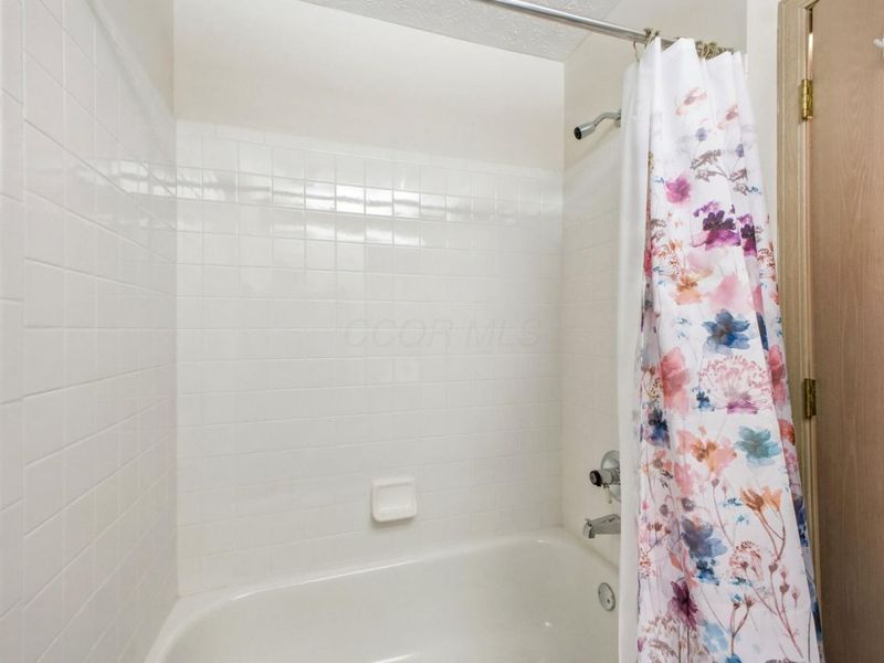 2487 Timbers Edge Lane , Columbus, OH 43235 Photo 20