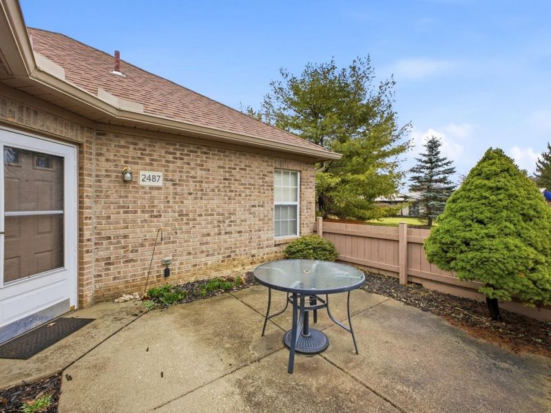 2487 Timbers Edge Lane , Columbus, OH 43235 Photo 4