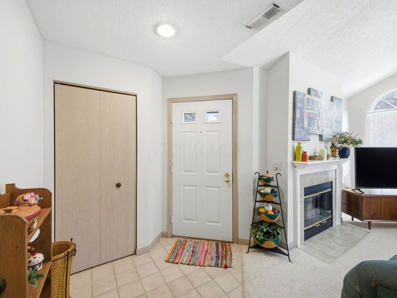 2487 Timbers Edge Lane , Columbus, OH 43235 Photo 6