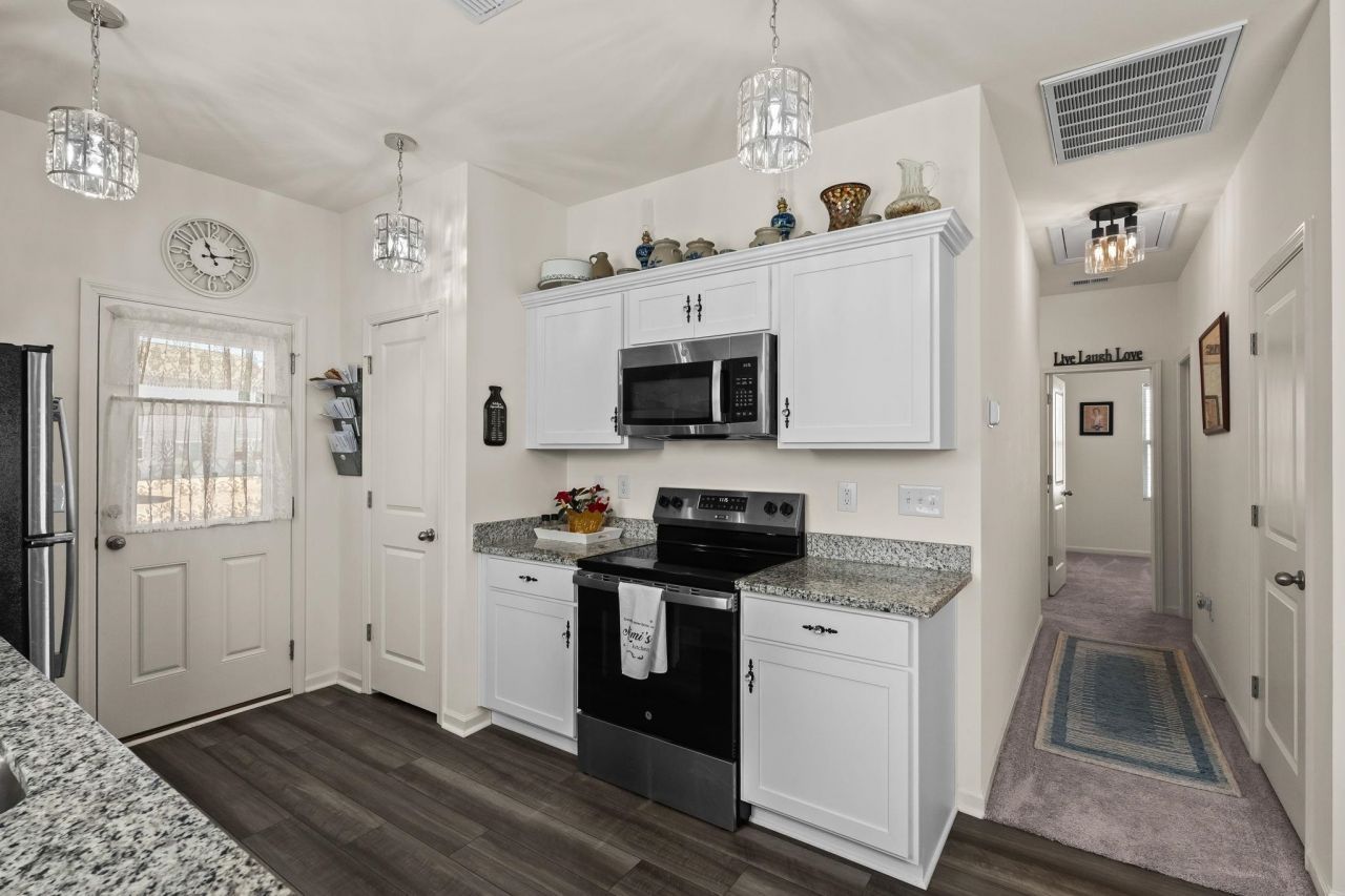 305 Cornhusker Dr. Photo 13