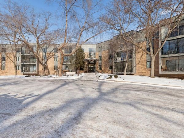 10 Windsor Court, Unit 311, New Brighton, MN 55112