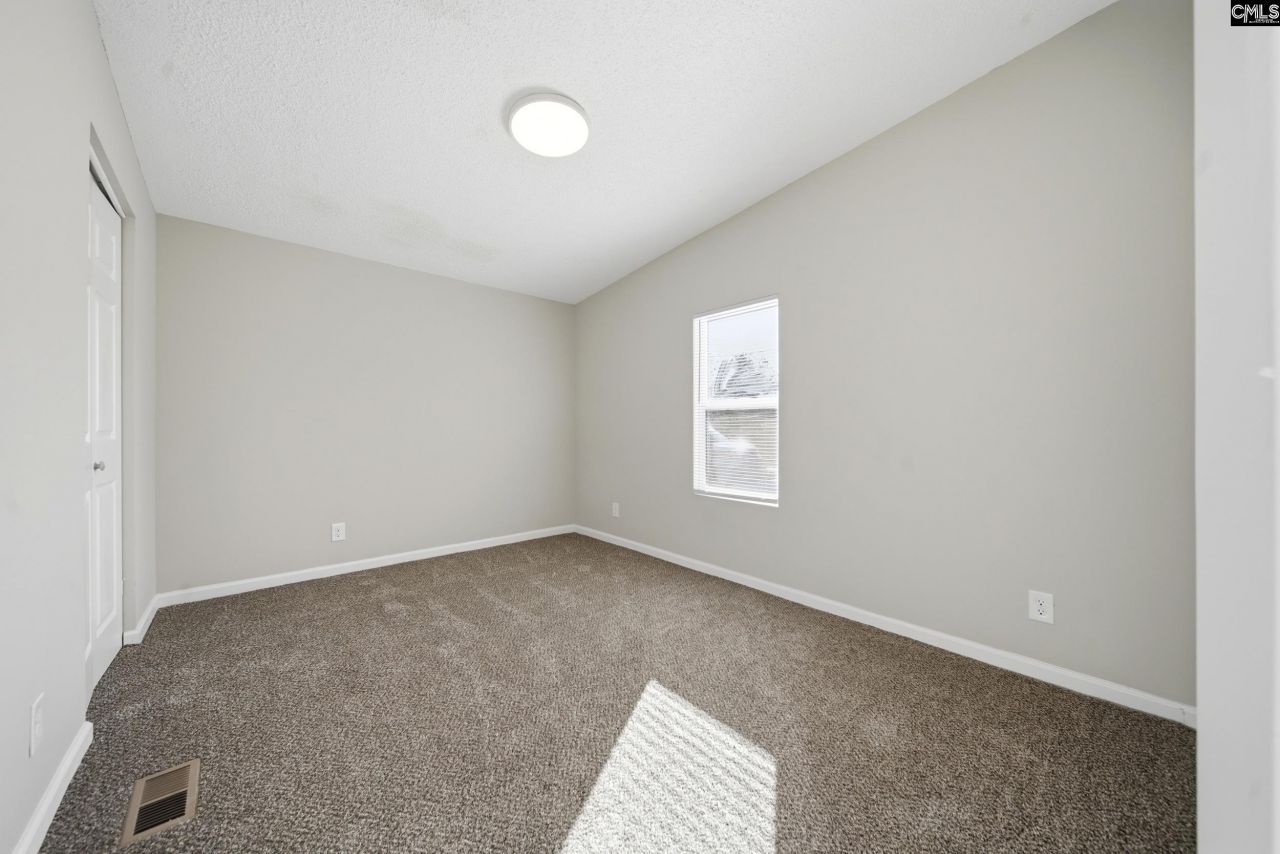 256 Heather Ridge Drive Photo 14