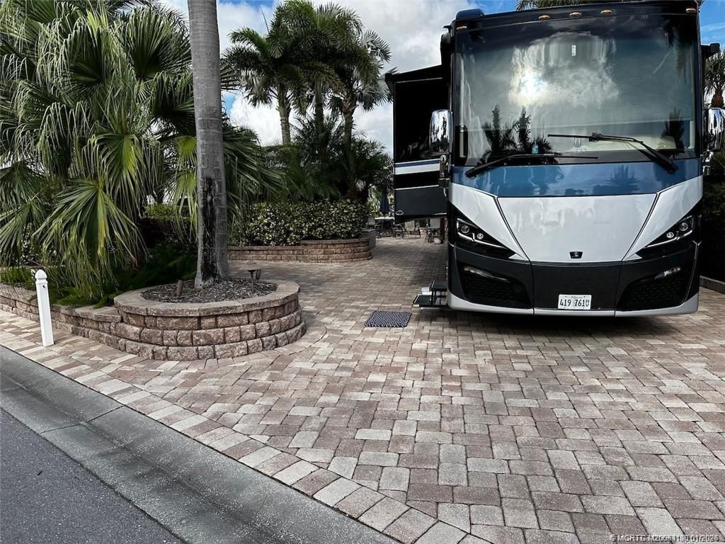 410 NW Chipshot Lane, Port Saint Lucie, FL 34986 Photo