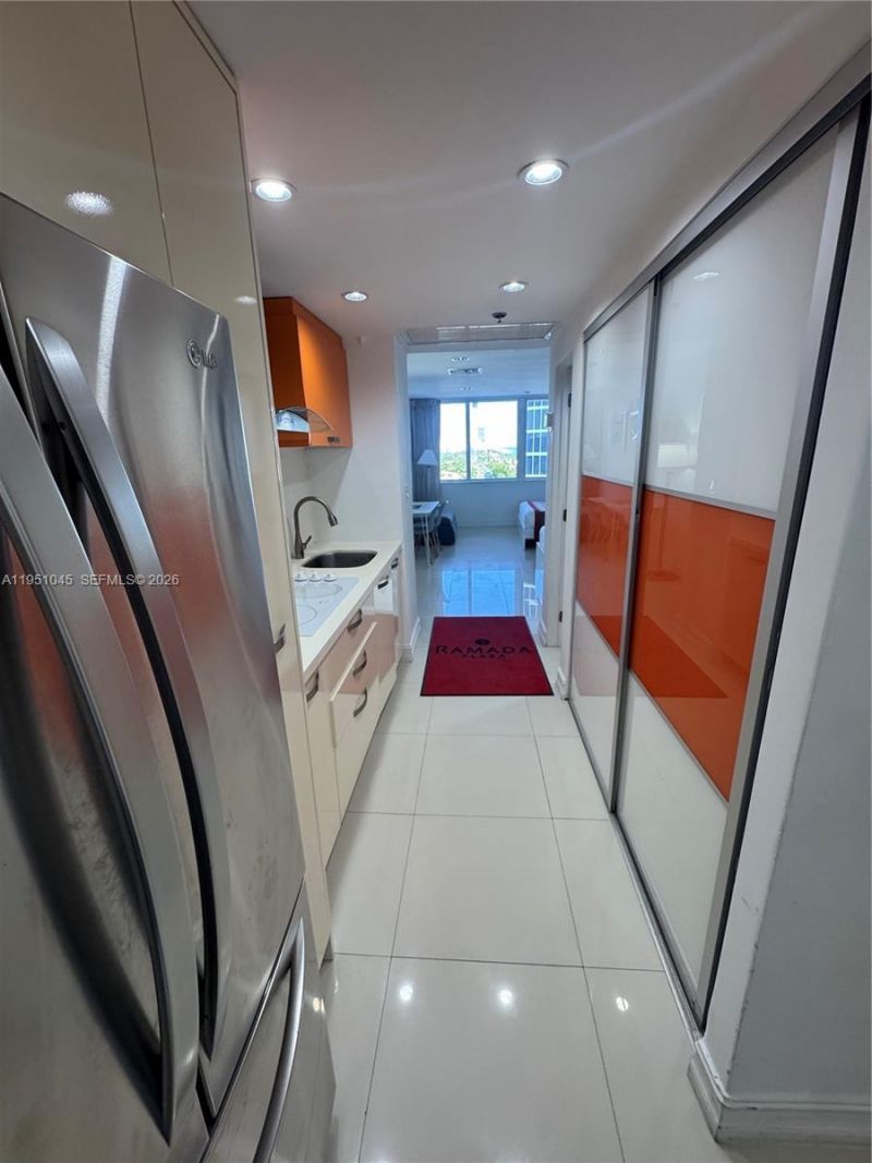 19201 Collins Ave , Unit 1130, Sunny Isles Beach, FL 33160 Photo