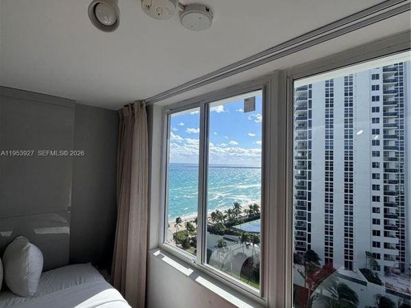 19201 Collins Ave , Unit 1004, Sunny Isles Beach, FL 33160