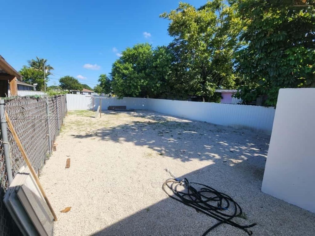 12101 SW 215th St, Miami, FL 33177 Photo