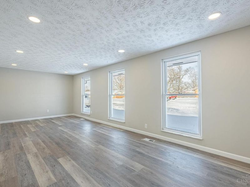 5260 Beechview Drive, Huber Heights, OH 45424 Photo 3