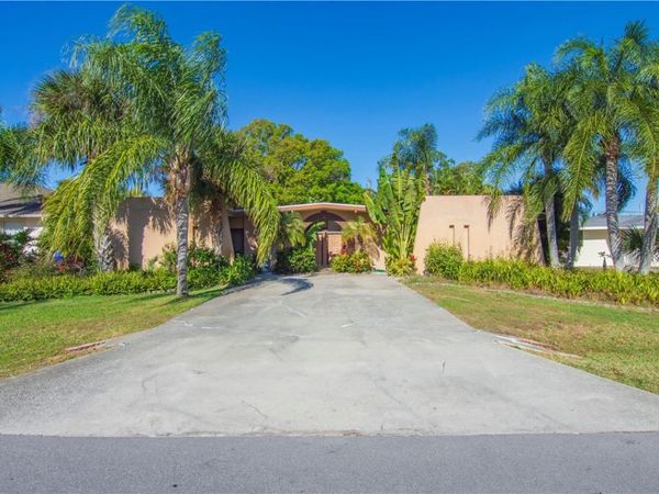 422 Del Monte Road, Sebastian, FL 32958