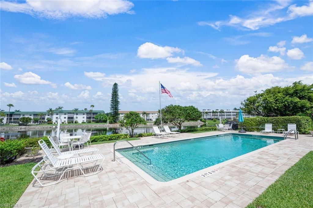 3055 Riviera Dr, Unit 306, Naples, FL 34103 Photo