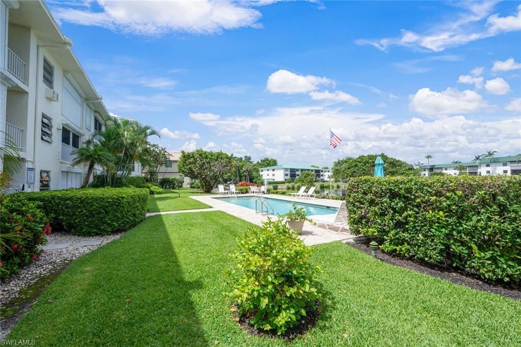 3055 Riviera Dr, Unit 306, Naples, FL 34103 Photo