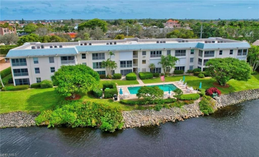 3055 Riviera Dr, Unit 306, Naples, FL 34103 Photo