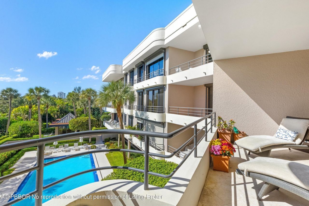 120 Sunset Avenue W, Unit 3D, Palm Beach, FL 33480 Photo