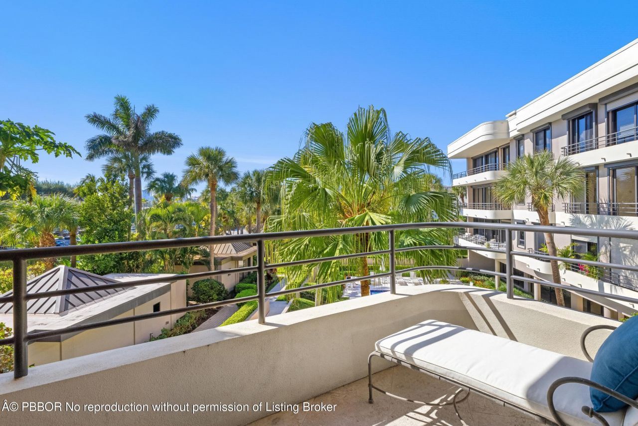 120 Sunset Avenue W, Unit 3D, Palm Beach, FL 33480 Photo