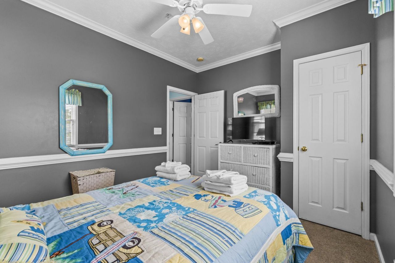 601 N Hillside Dr. N Photo 14