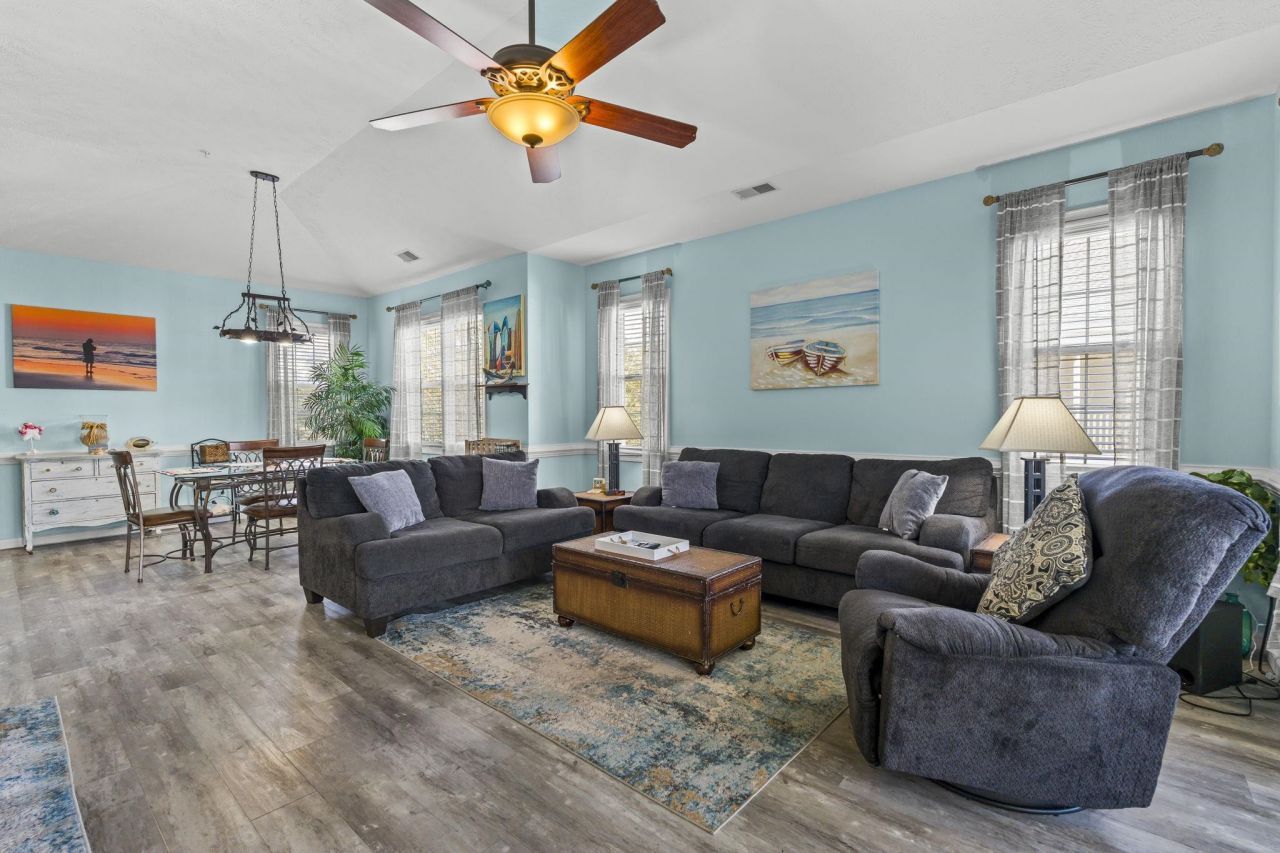 601 N Hillside Dr. N Photo 20