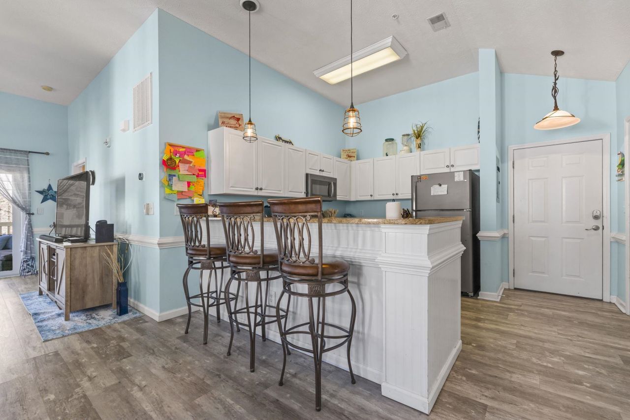 601 N Hillside Dr. N Photo 9