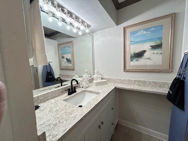7150 N Tamiami Trail, Unit C233, Sarasota, FL 34243 Photo