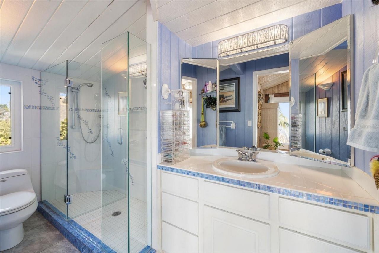 8640 W Gulf Boulevard, Treasure Island, FL 33706 Photo