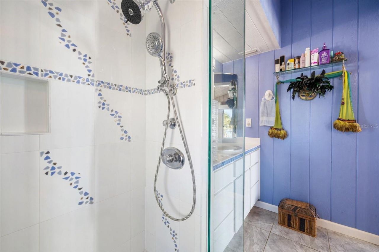 8640 W Gulf Boulevard, Treasure Island, FL 33706 Photo