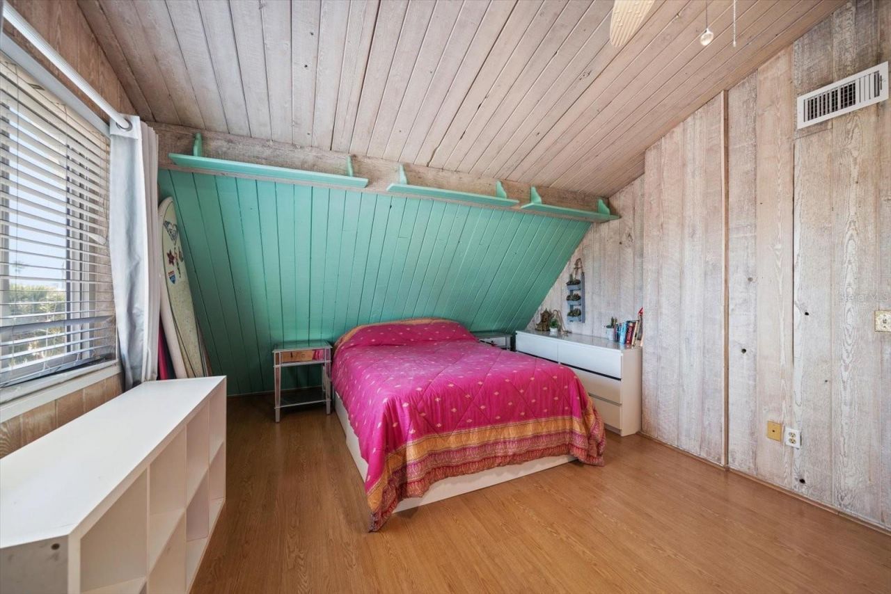 8640 W Gulf Boulevard, Treasure Island, FL 33706 Photo