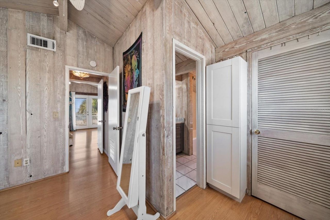 8640 W Gulf Boulevard, Treasure Island, FL 33706 Photo