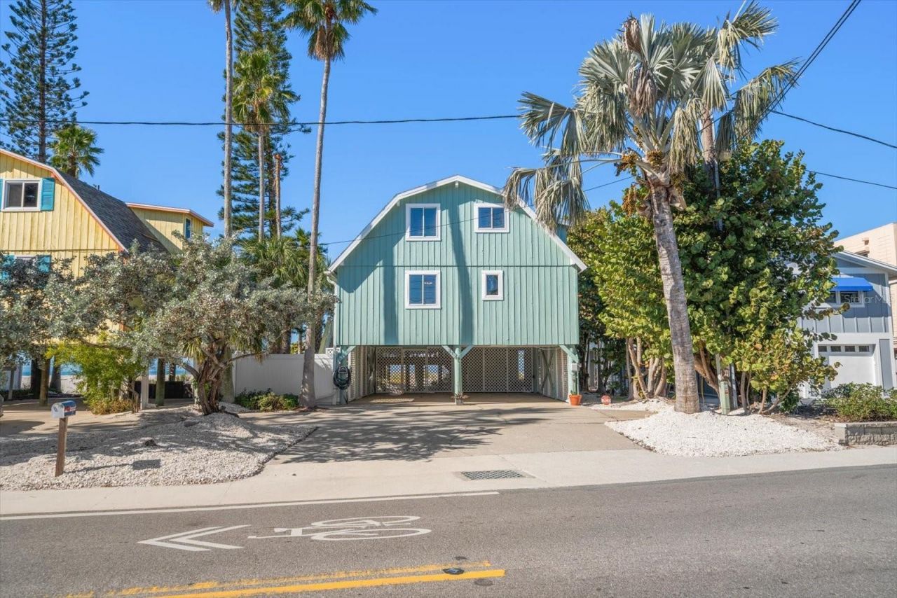 8640 W Gulf Boulevard, Treasure Island, FL 33706 Photo