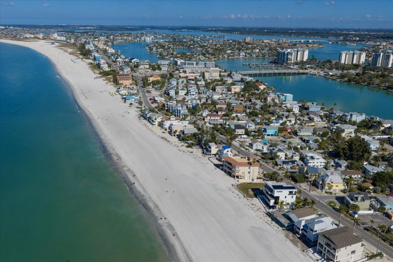 8640 W Gulf Boulevard, Treasure Island, FL 33706 Photo