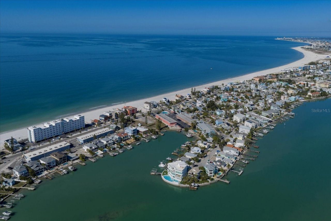 8640 W Gulf Boulevard, Treasure Island, FL 33706 Photo