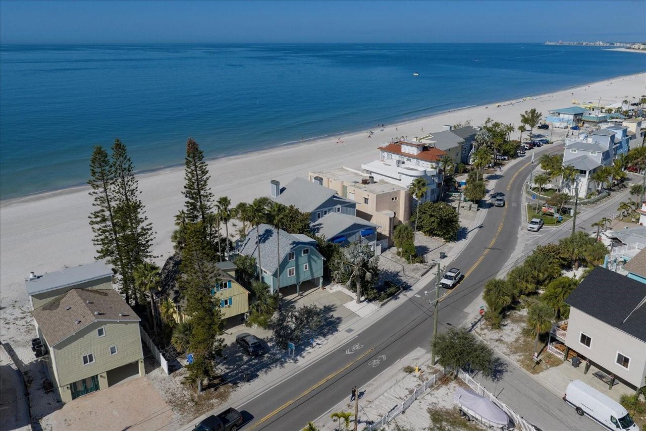 8640 W Gulf Boulevard, Treasure Island, FL 33706 Photo