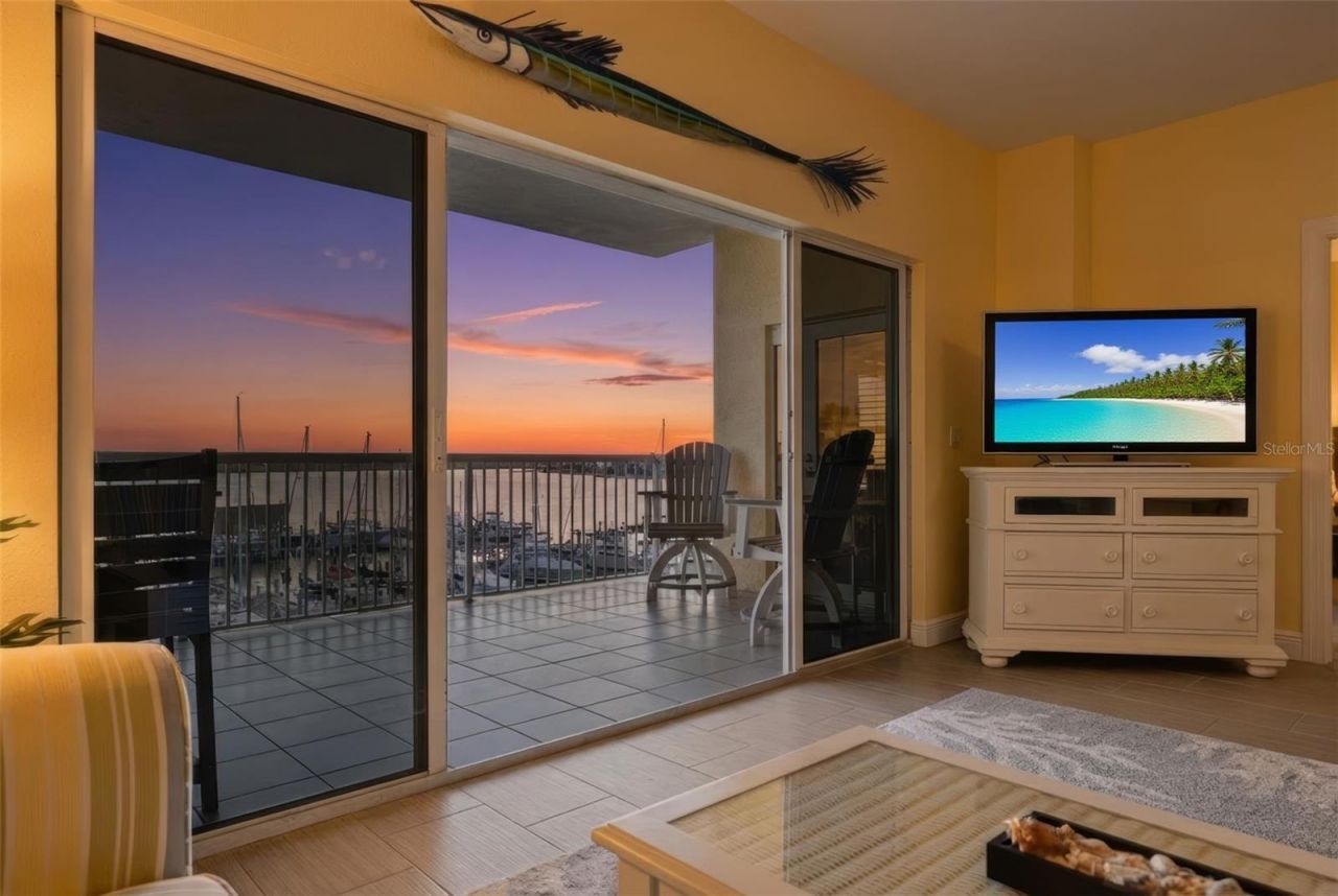 425 150th Avenue, Unit 2404, Madeira Beach, FL 33708 Photo