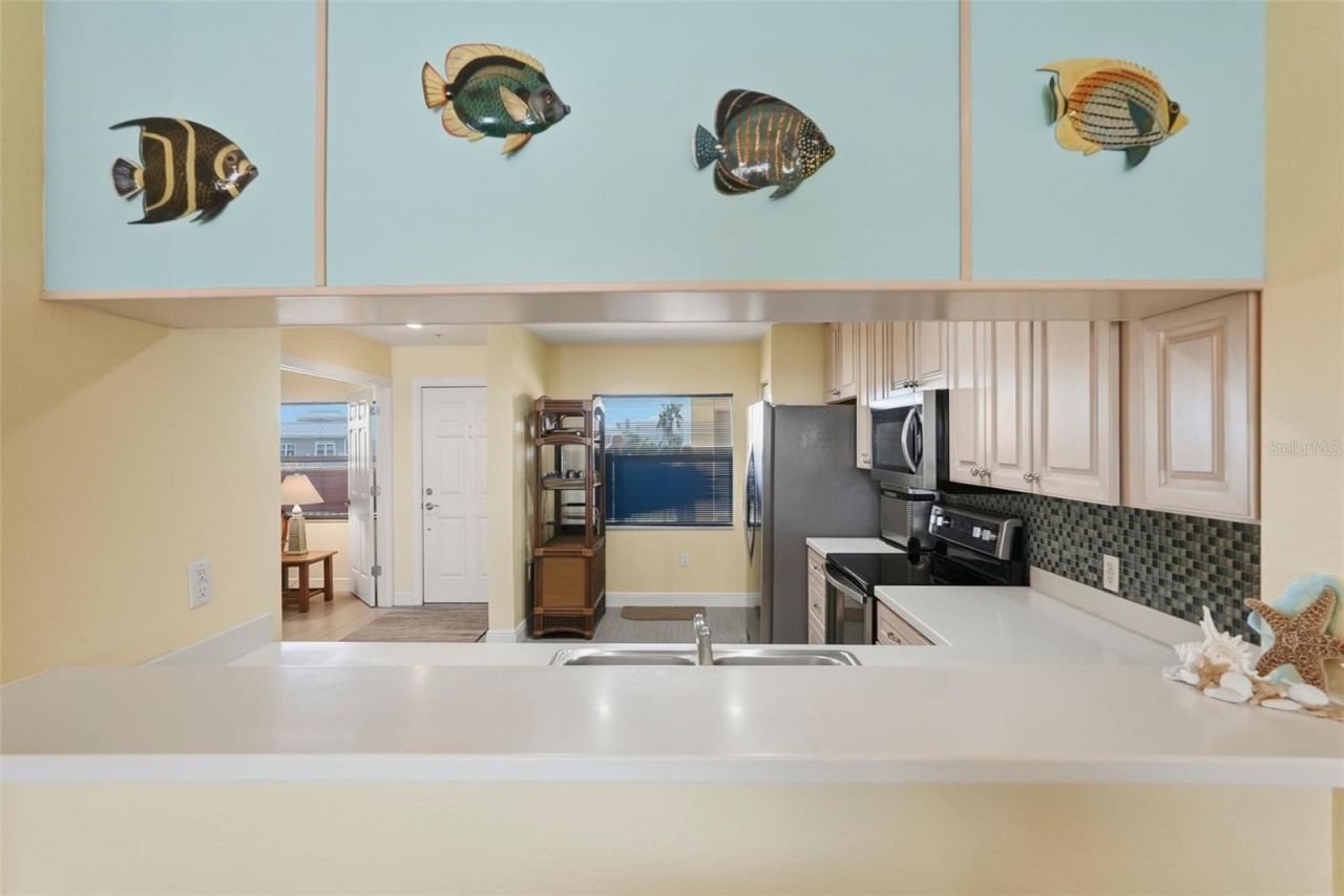 425 150th Avenue, Unit 2404, Madeira Beach, FL 33708 Photo