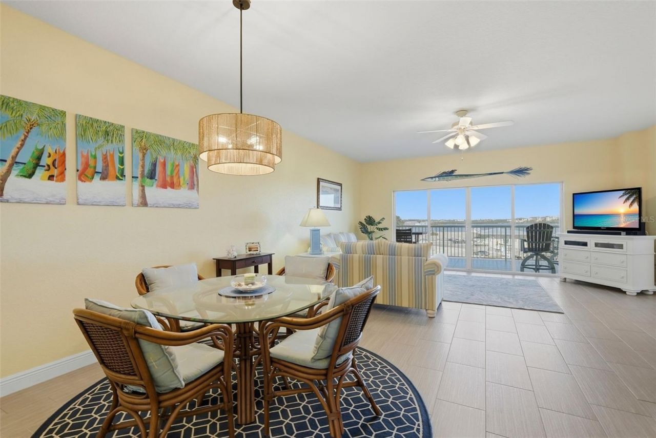 425 150th Avenue, Unit 2404, Madeira Beach, FL 33708 Photo