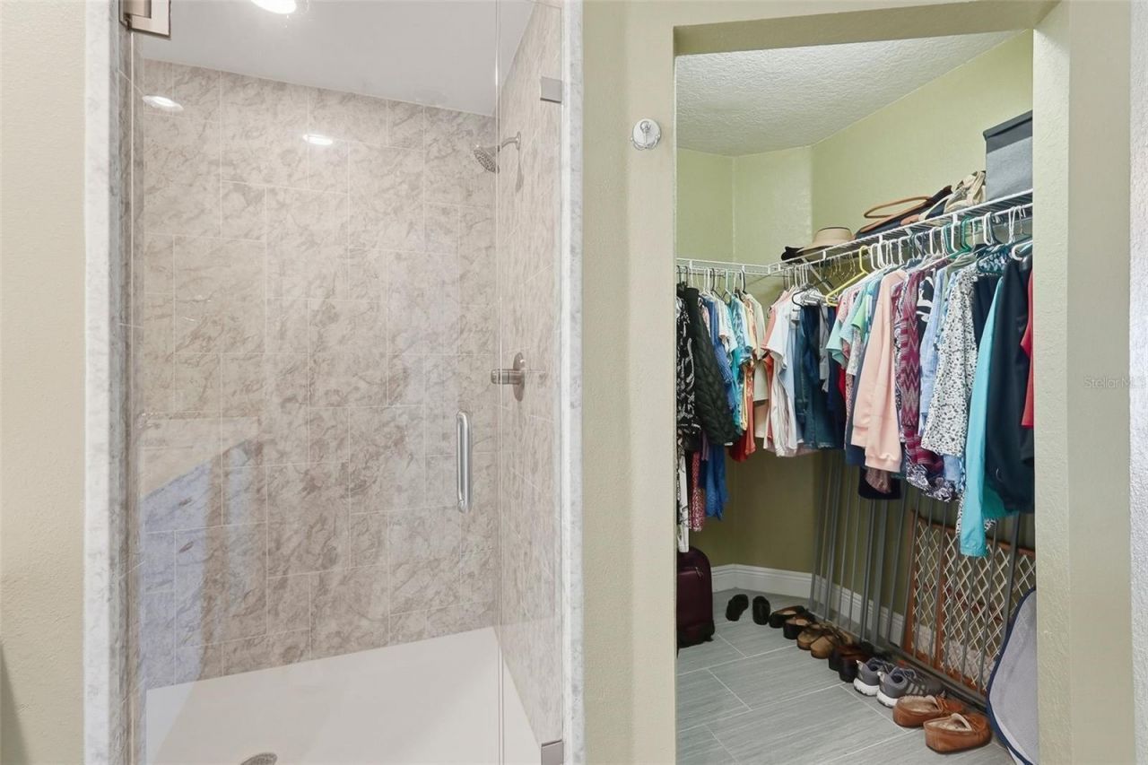 425 150th Avenue, Unit 2404, Madeira Beach, FL 33708 Photo