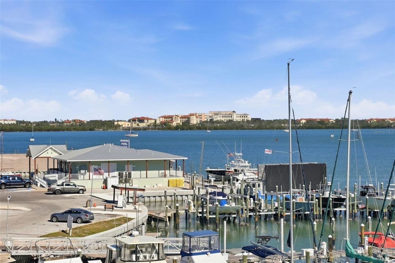 425 150th Avenue, Unit 2404, Madeira Beach, FL 33708 Photo